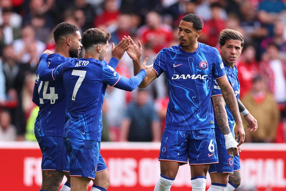 迪马：迪巴拉退烧后参加全队合练，安赫利尼奥也参加了合练